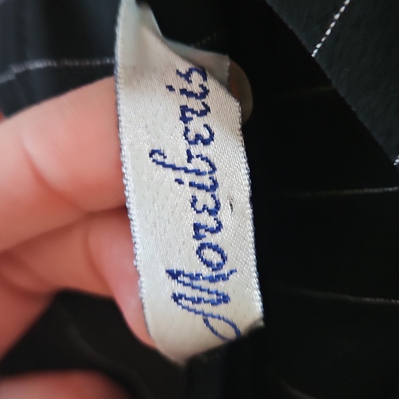 Vintage Black Pinstripe Half Button Up Cropped Length Top, Sz 11 - Picture 5 of 6